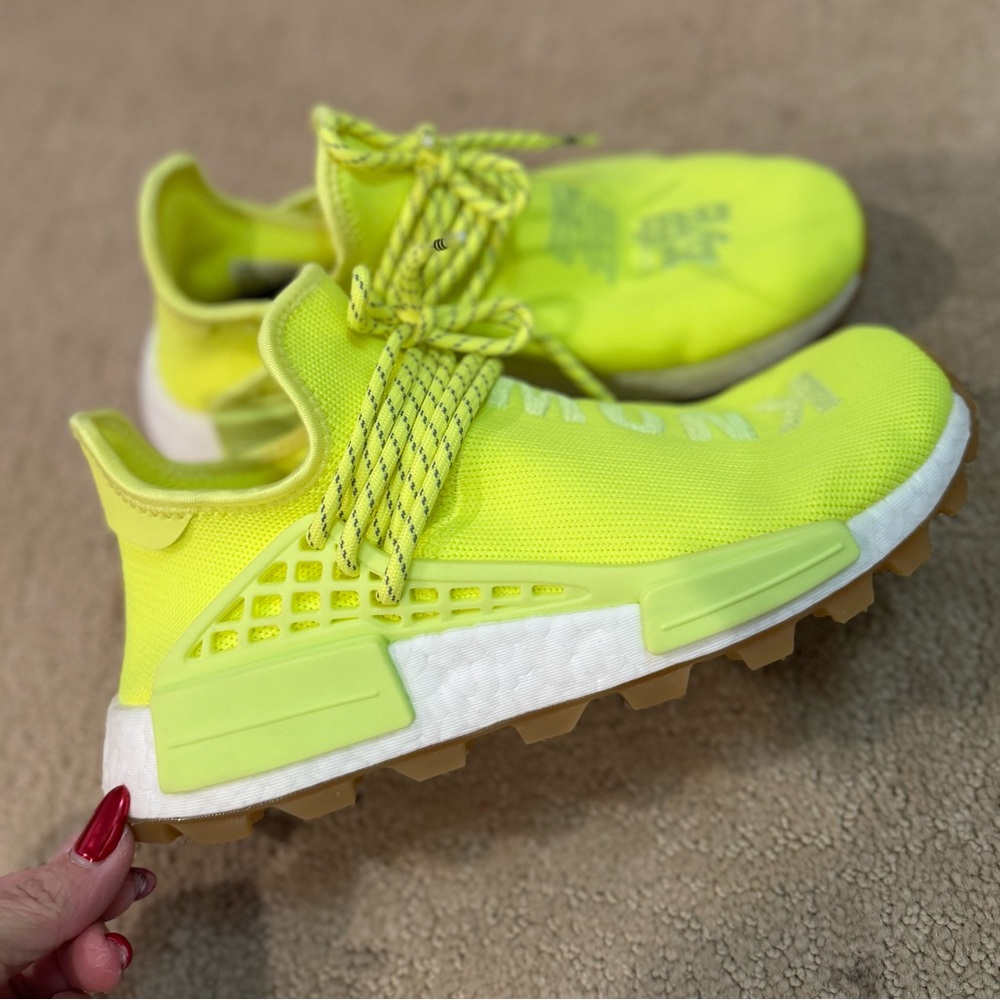 Men’s Adidas Pharrell NMD size 6